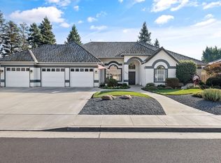 2637 E Laura Court, Visalia, CA 93292