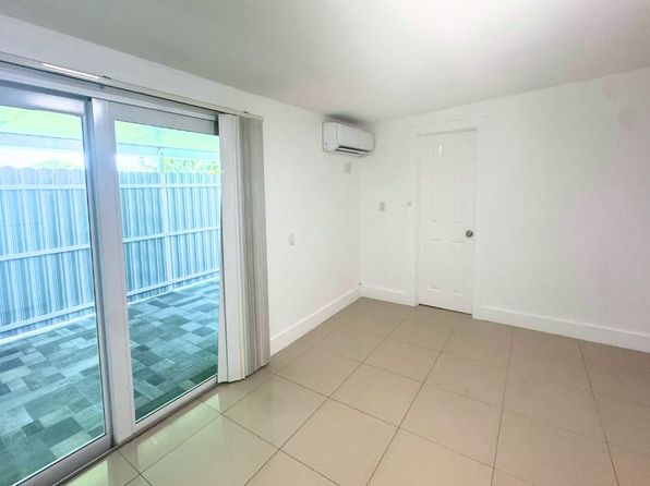 7930 SW 36th Ter #3