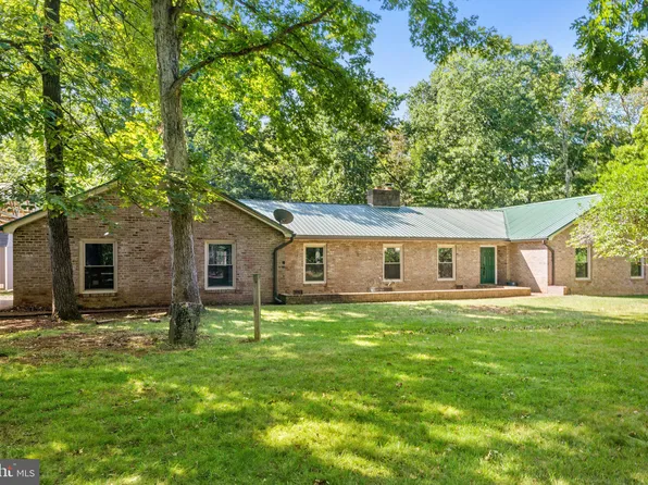 2749 Senseny Rd, Berryville, VA 22611