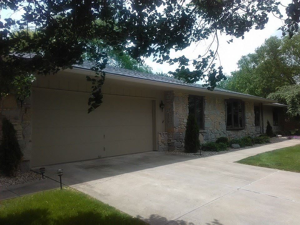 2nd image of 3411 Rolland Dr