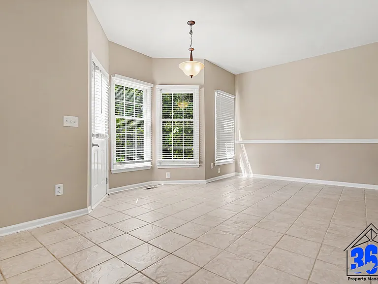 5524 Edgebury Rd — Photo 12