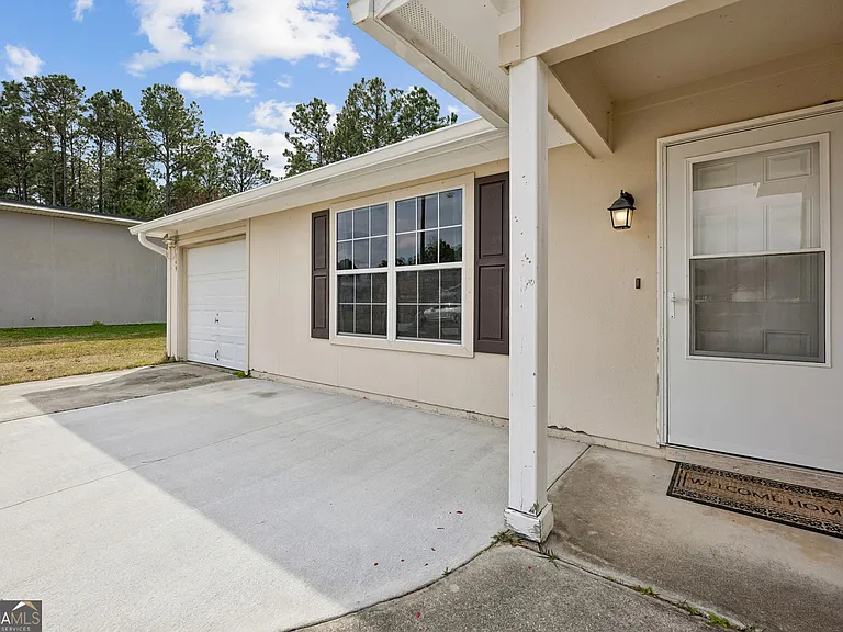 149 Aidan Ct — Photo 3