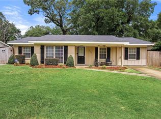 705 Ynestra Dr, Mobile, AL 36609