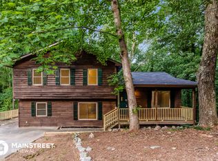 181 Holly Ct, Loganville, GA 30052