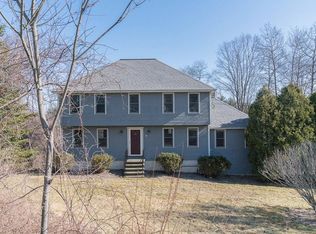 32 Tadmuck Rd, Westford, MA 01886