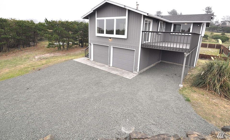 1st image of 812 347th Pl