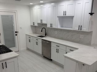 0 Amherst Ln, Hicksville, NY 11801