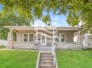 5212 Heege Rd, Saint Louis, MO 63123