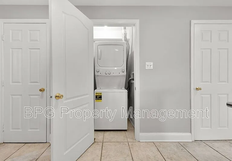 1819 1st St NW #A — Photo 31