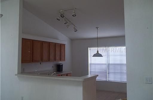 4th image of 644 Astoria Dr