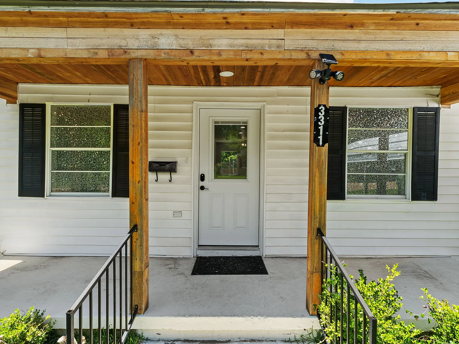 3311 Rhozine Ln — Photo 3