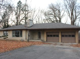 638 E 3rd St, Prophetstown, IL 61277