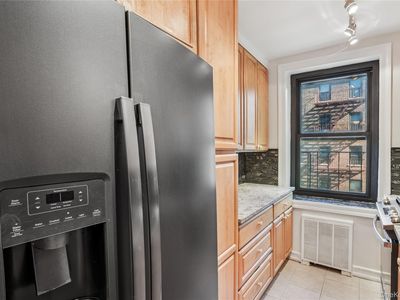 9010 32 Avenue #404, East Elmhurst, NY, 11369