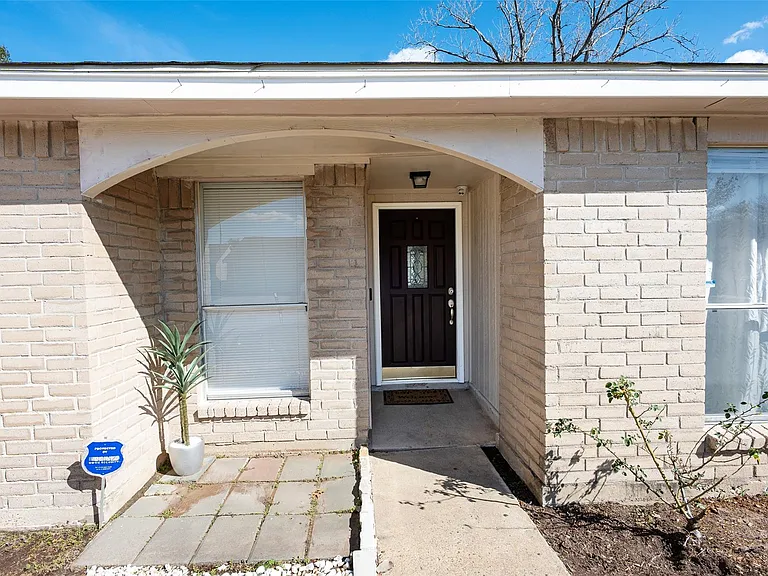 2022 Crosscoach Ln — Photo 3
