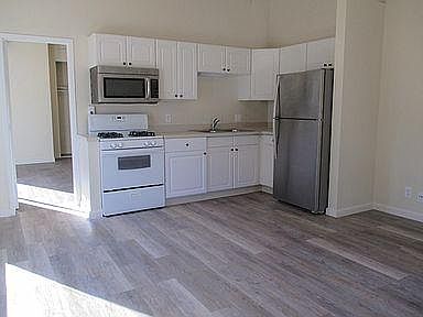 2nd image of 5707 Santa Fe St #C