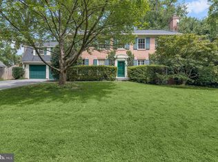 10613 Gainsborough Rd, Rockville, MD 20854