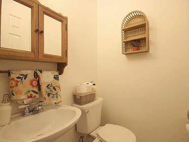 602 Monroe St #2 — Photo 17