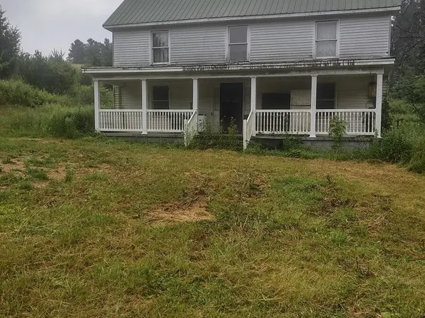 801 Graysville Rd SE, Copper Hill, VA 24079