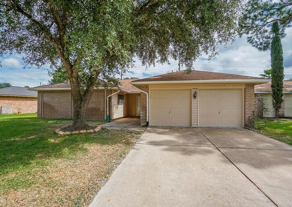 1st image of 2722 Amaranth Dr