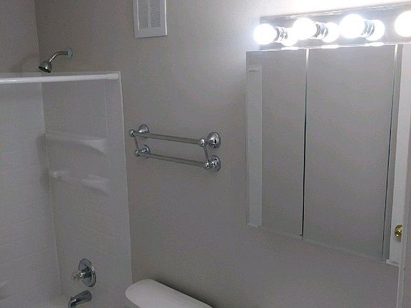 3rd image of 2238 N College Ave APT 2