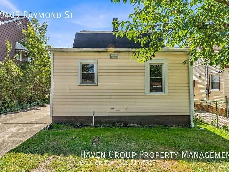 19409 Raymond St — Photo 26