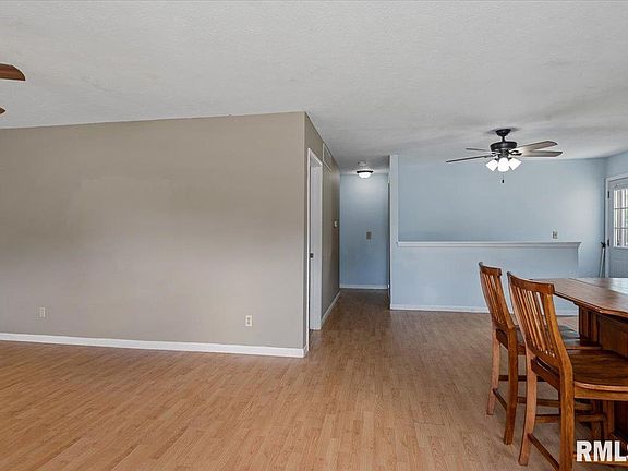 2nd image of 1524 Maureen Ct