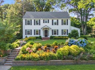 100 Summit Rd, Port Washington, NY 11050