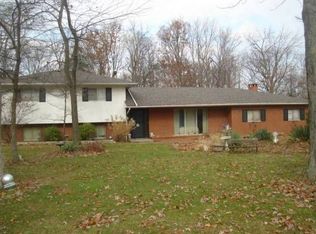 3290 Ponderosa Dr, Columbus, OH 43204