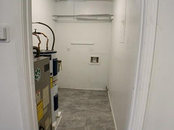 3rd image of 6510 Hackel Dr APT 6