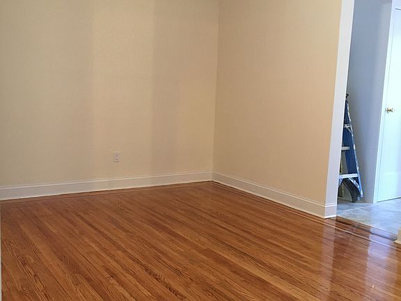 3rd image of 4535 46th St APT 1A