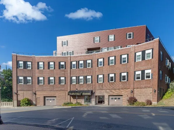 112 Franklin Street #C9, Bangor, ME 04401