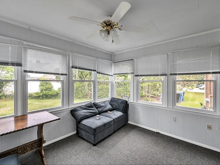 4760 Marlborough Dr — Photo 17