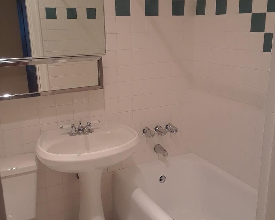 1st image of 2325 10th Ave E APT 201