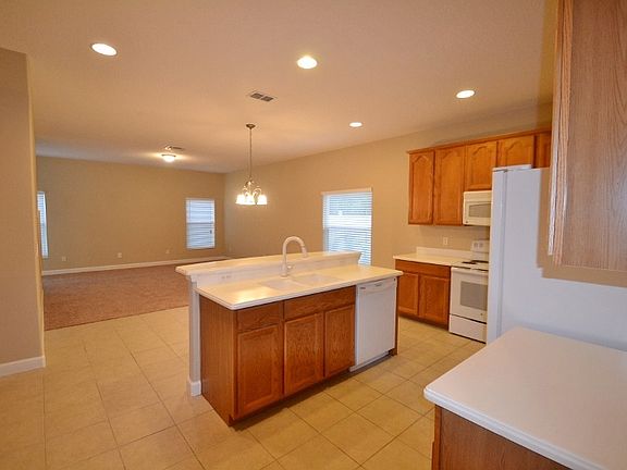 2nd image of 5054 Legacy Oaks Dr