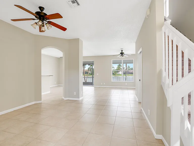 7787 Springfield Lake Dr — Photo 31