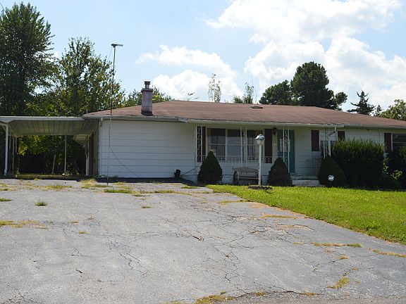 2nd image of 237 E Ella St