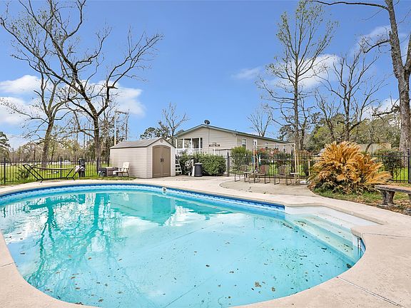 4th image of 17659 E Fm 1097 Rd