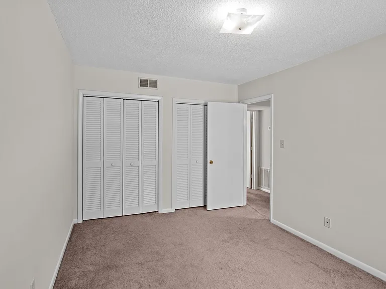 117 Bernhurst Rd — Photo 14