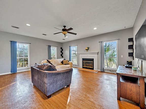 5th image of 1503 Loblolly Ln