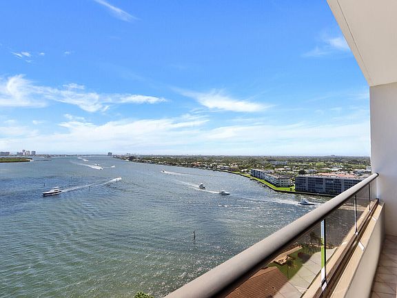 5th image of 100 Lakeshore Dr APT 1457