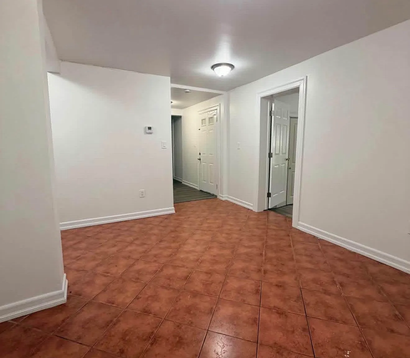 2 bed, $2,350 — Photo 4