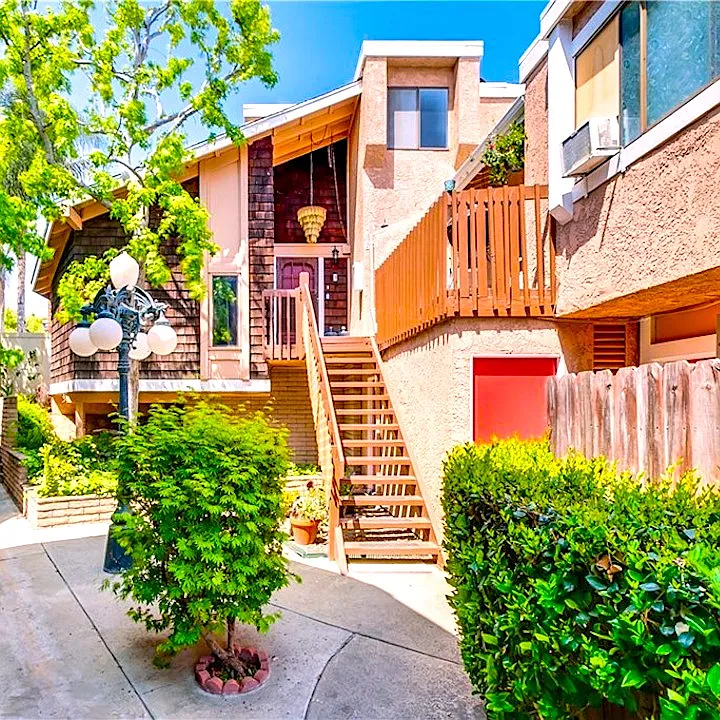 3 bed, 1500 sqft, $4,300 — Photo 1