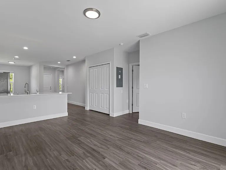 2224 Hilton St — Photo 8
