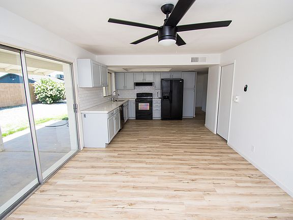 5th image of 4815 W Dahlia Dr