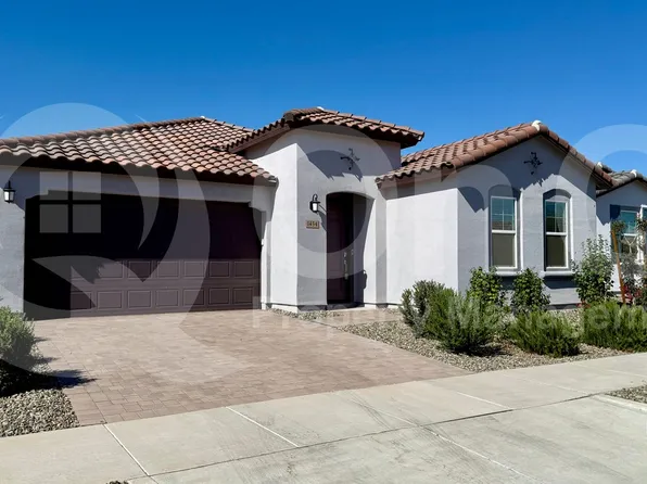 1454 W J Waltz Way, Apache Junction, AZ