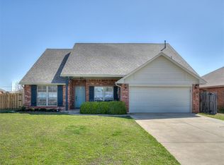 2212 Thomas Trl, Edmond, OK 73003