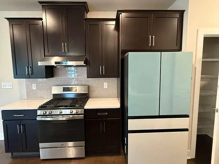 704 Peony Ln — Photo 31