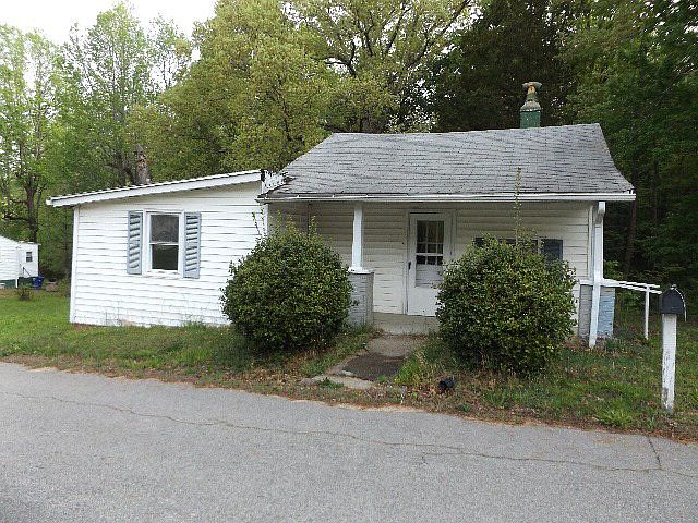 1st image of 216 Thrush St