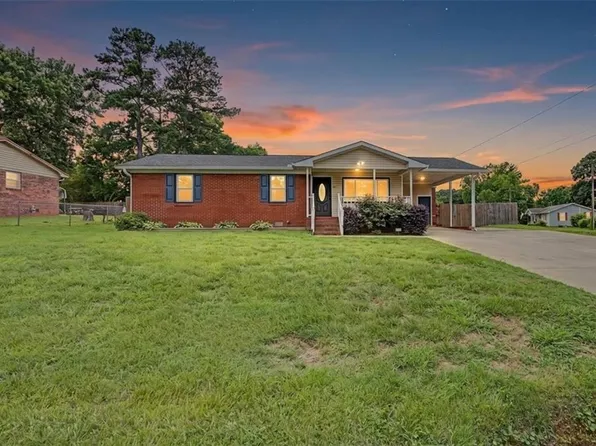 202 Plantation Ave, Cedartown, GA 30125