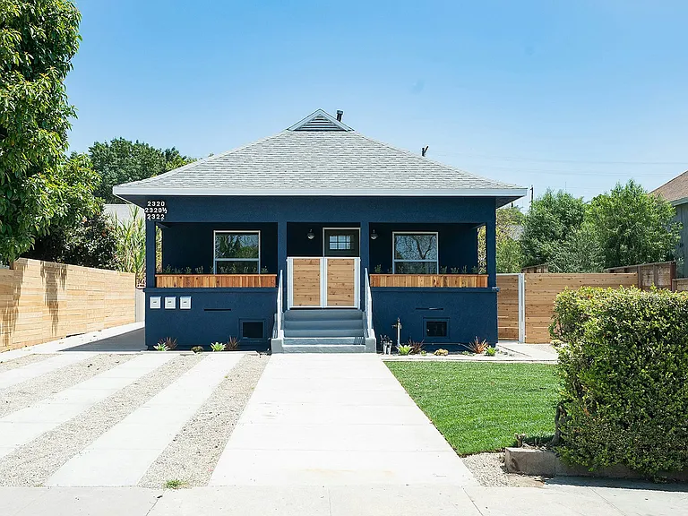 2322 Alta St — Photo 1